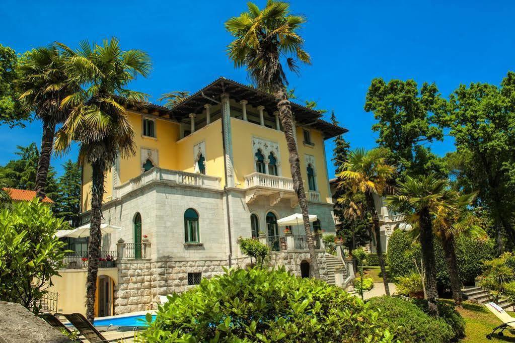 Hotel Villa Astra Lovran Exterior foto