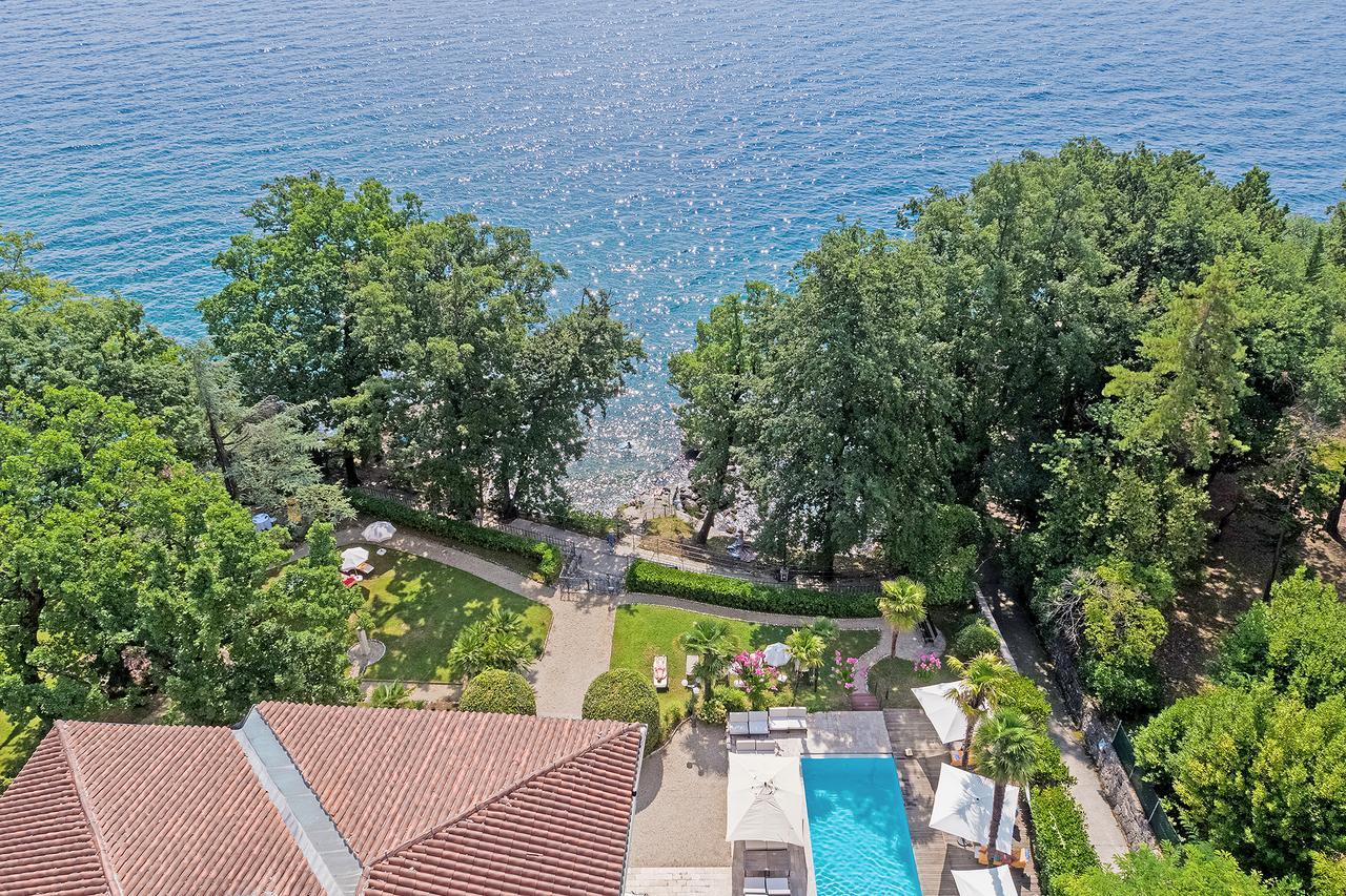 Hotel Villa Astra Lovran Exterior foto